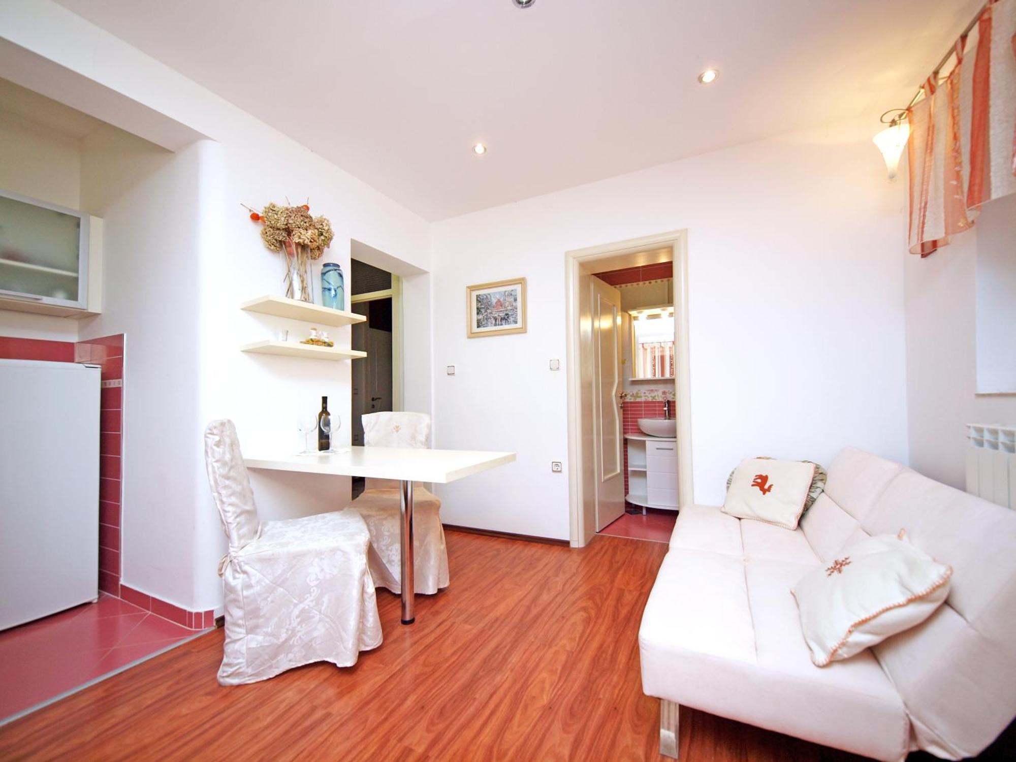 Apartments Keran - By Suites Living Vodice Exterior photo