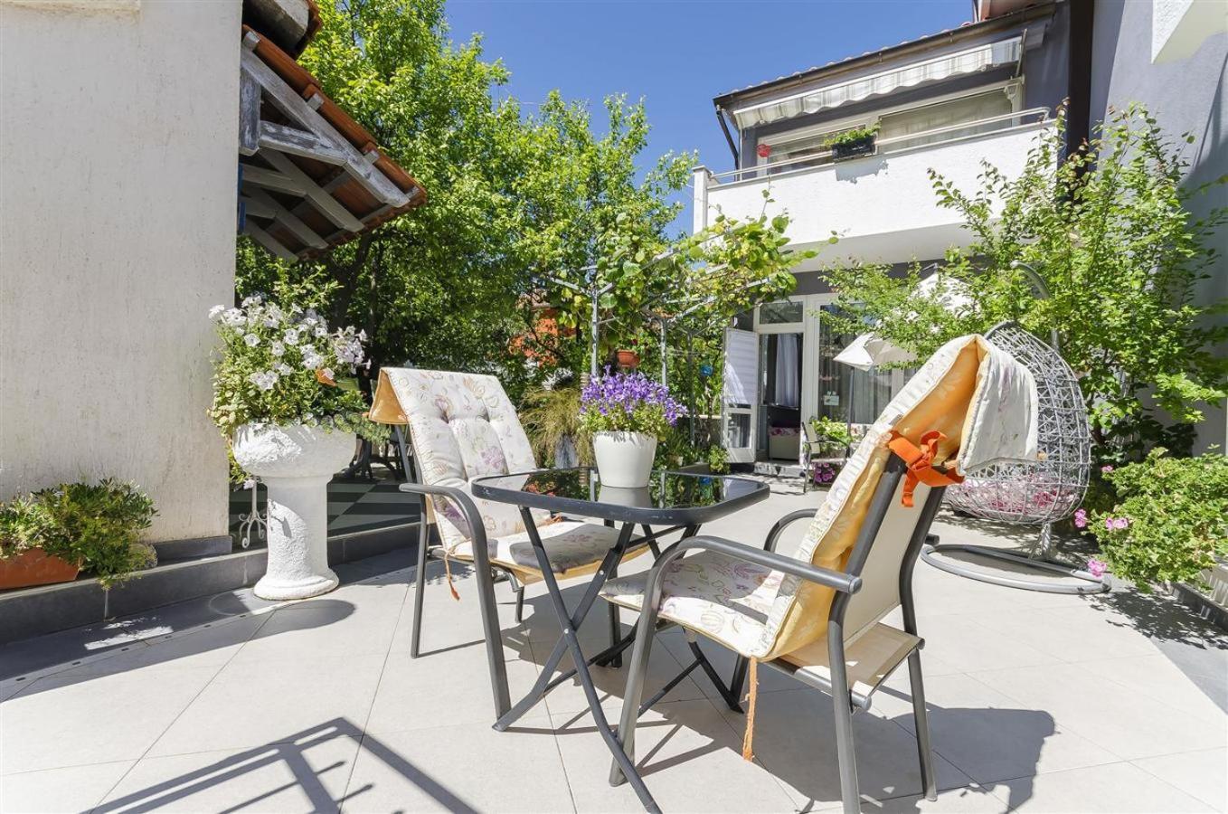 Apartments Keran - By Suites Living Vodice Exterior photo